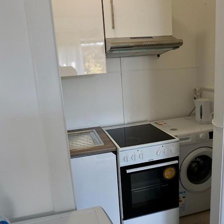Alster Hamburg - Saniertes Und Mobliertes Apartment Mit Bad Und Kuche Экстерьер фото